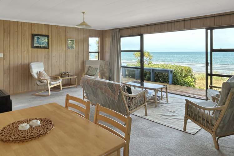 44 Bishop Road Parapara_6