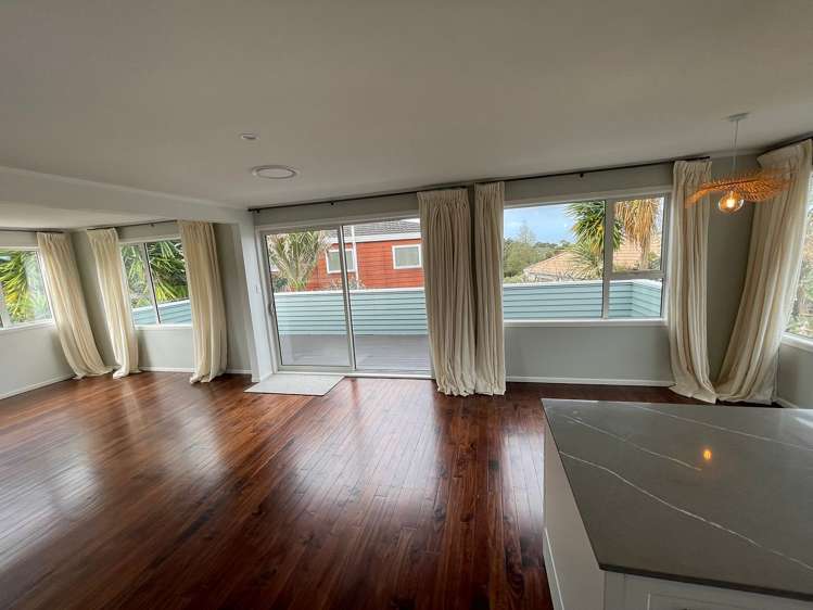 2 Tui Street Devonport_12