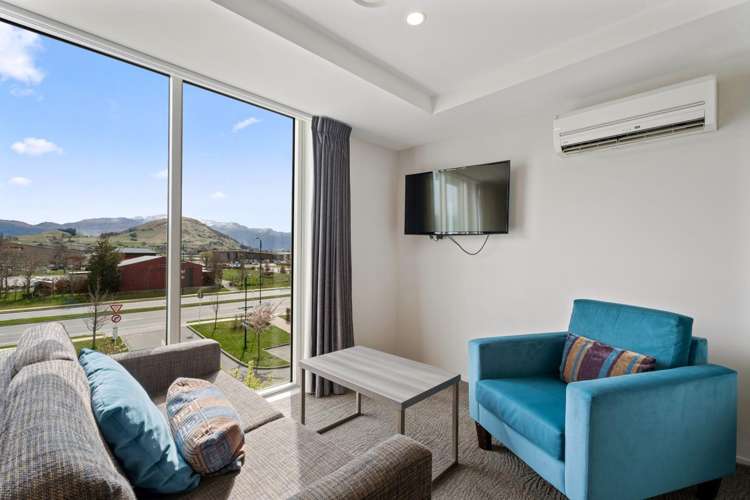 205 & 206/24 Hawthorne Drive Frankton_18