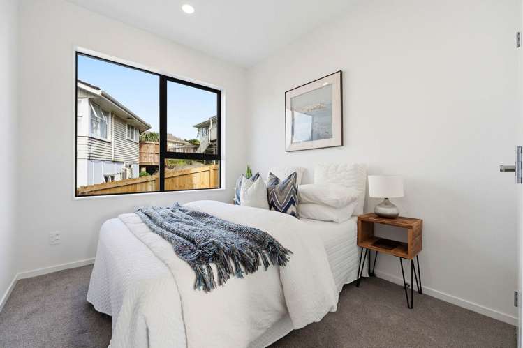 Lots1-3/12 Totaravale Drive Totara Vale_17