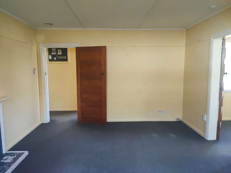 616 Featherston Street Roslyn_13