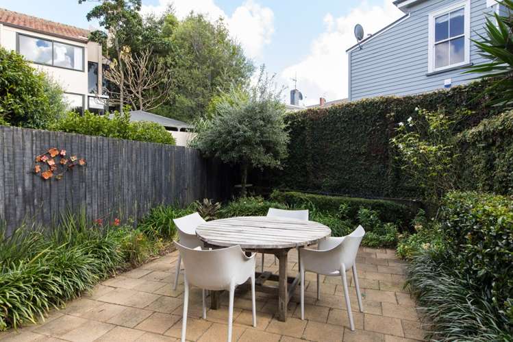 4/7 Cowie Street Parnell_2