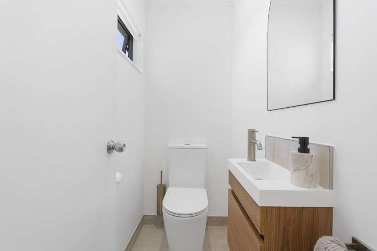 72 De Quincey Terrace Highland Park_21