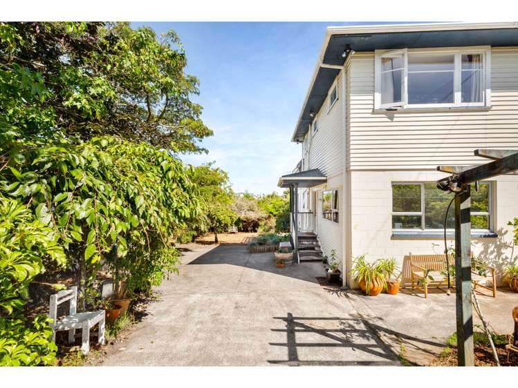 7 Celsmere Lane Te Atatu Peninsula_12