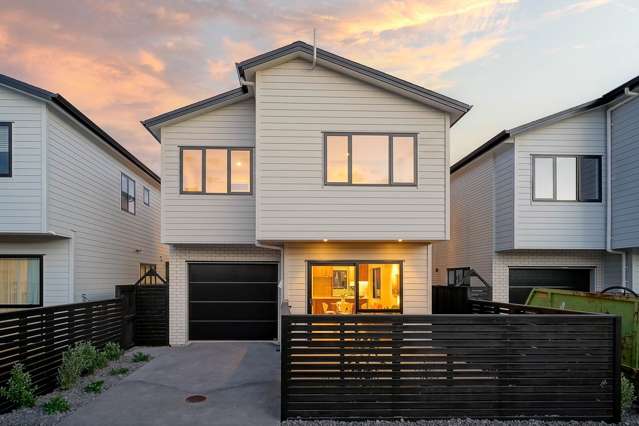 Standalone Family Living in Prime Westgate Loc...