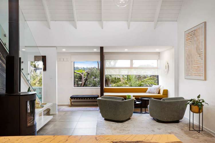 24 Isobel Road Greenhithe_2