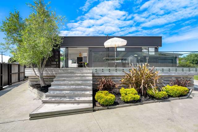 Outstanding Coastal living