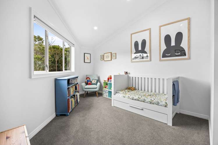 21A Kelwyn Road Kelston_13