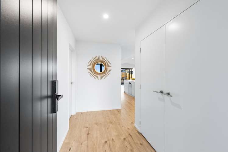 3 Earlsbrook Boulevard Lincoln_24