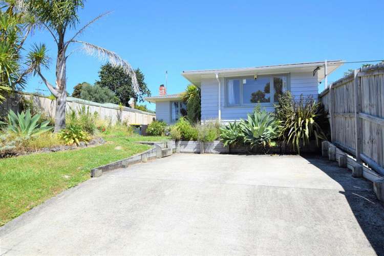 20 Amberley Avenue Te Atatu South_14