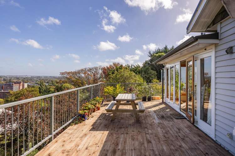 40 Hackthorne Road_0