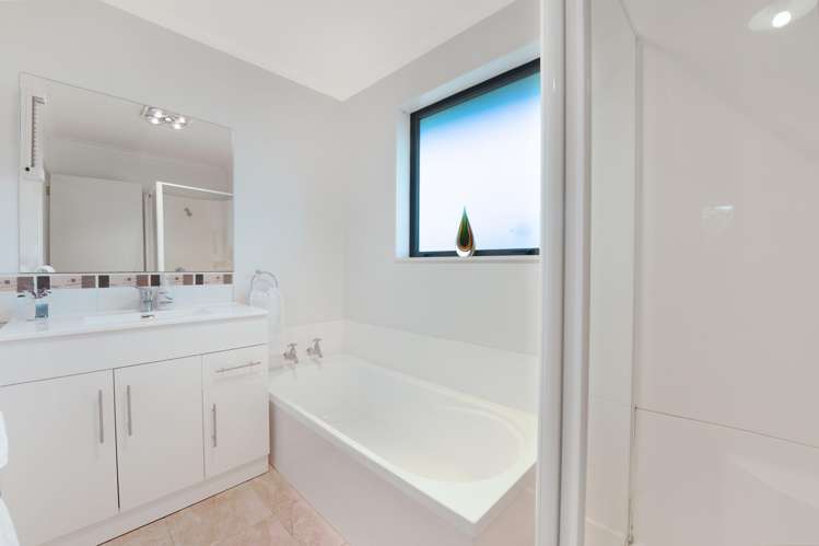 11 Otia Drive Richmond_11
