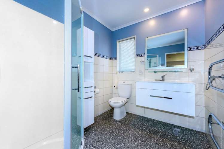 5 Patricia Place Harewood_18