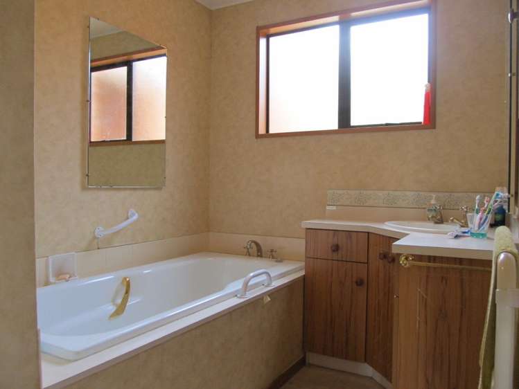 16 Bruce Place Alexandra_11