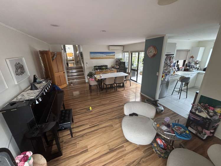 9 Greenvalley Rise Glenfield_5