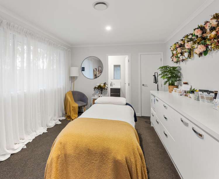 6 Hadfield Road Peka Peka_23