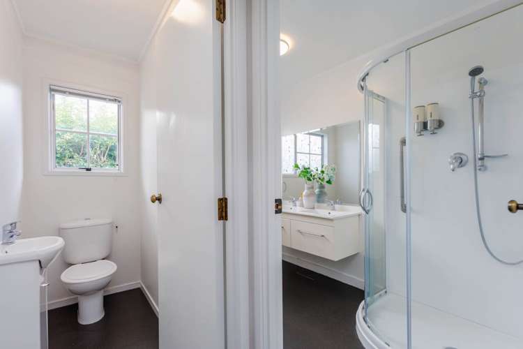 2/16 Jutland Road Takapuna_30