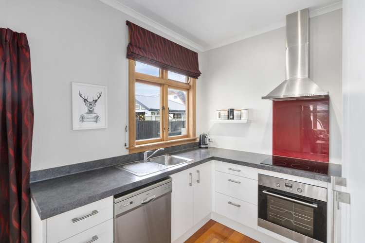 7 Chelwood Street Takaro_11