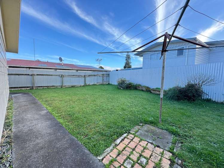 50 Hendersons Line Marton_11