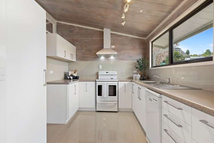 11a Pokapu Place Bethlehem_5