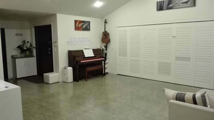 13 Ridge View Crescent Pukekohe_3