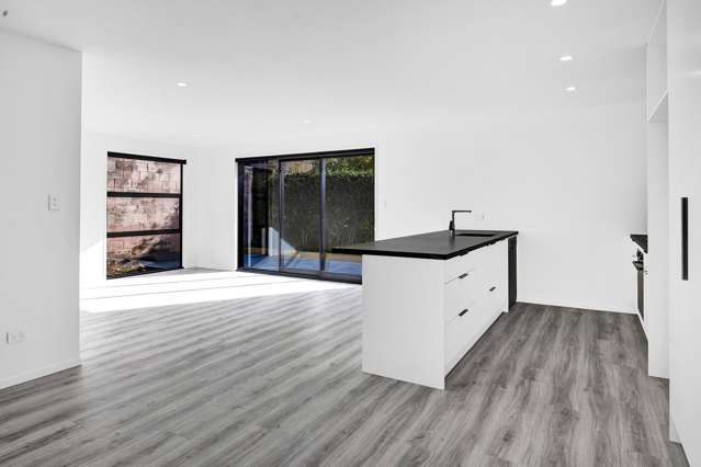 120 Seaview Road Westown_3