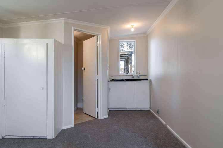37 Worcester Street West End_19