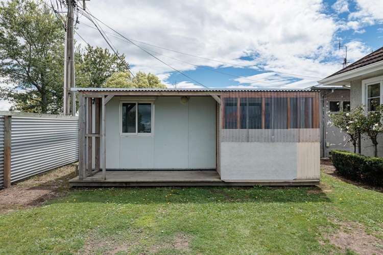 1005 Oliphant Road Raureka_2