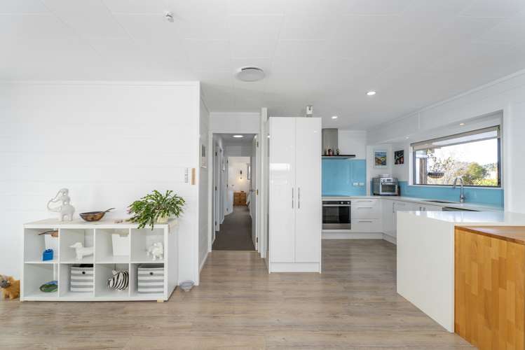 13 Martin Place Cooks Beach_7