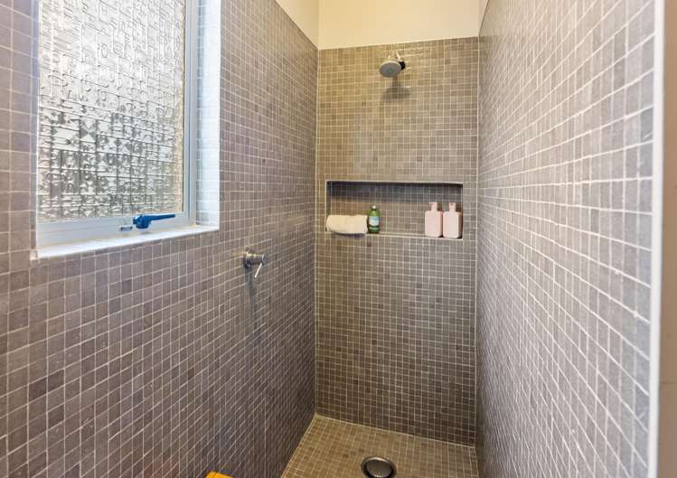 75 Field Way Waikanae Beach_22