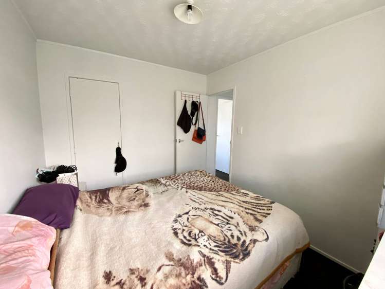 2/109 Wharf road Te Atatu Peninsula_7