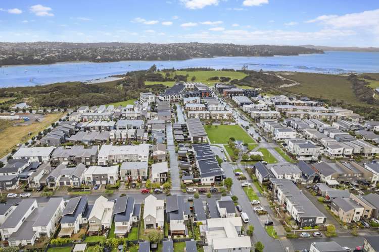 2 Sacred Kingfisher Road Hobsonville_16