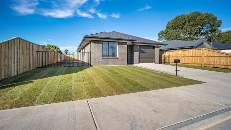 53 Henshaw Street Woodend_17
