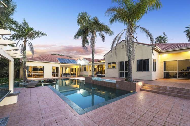 9 Burgundy Park Avenue Henderson_44
