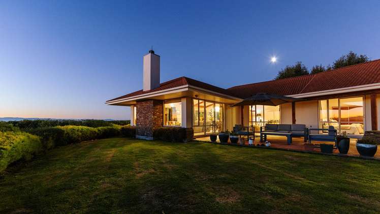 1 Watlings Place Kennedys Bush_12