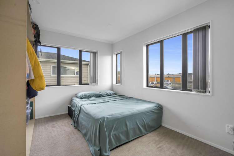 8a Ron Keat Drive Papakura_12