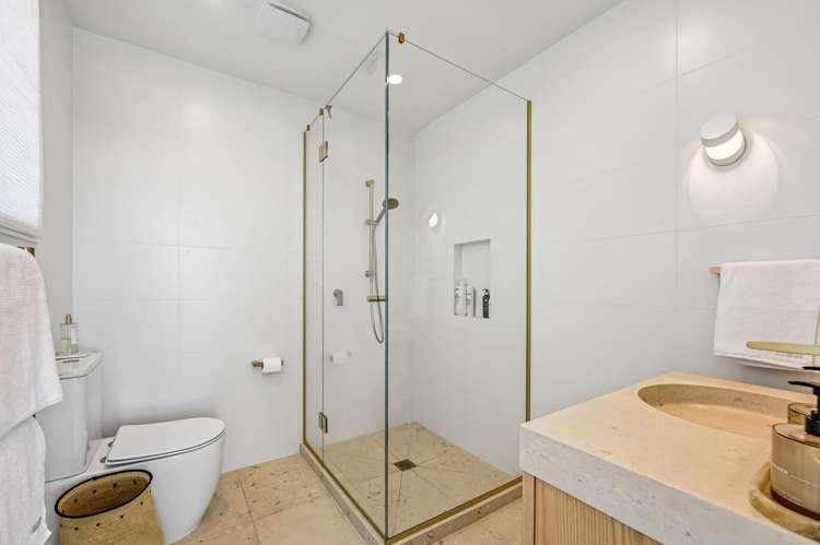 1/31 Sanders Avenue Takapuna_14
