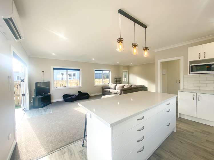 11 Orlando Street Stratford_2