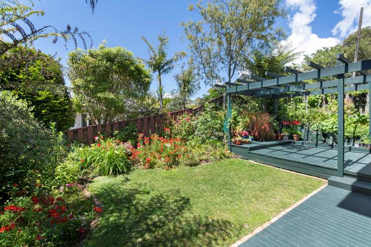 39 Braemar Road Castor Bay_15