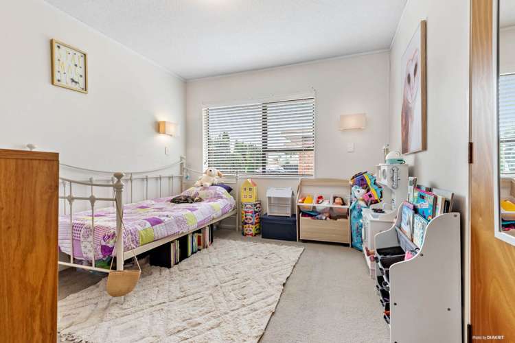 2/3 Kelvin Road Papakura_15