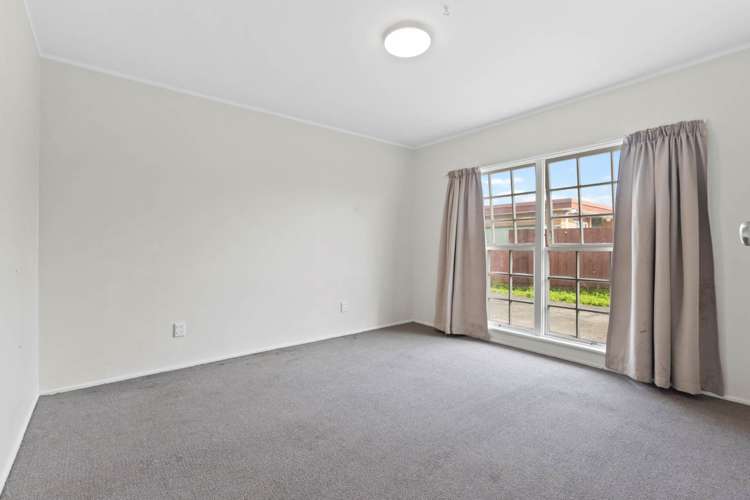 2/12 Booker Place Manurewa_7