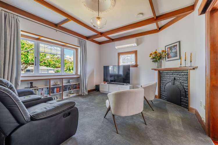 475 College Street_1