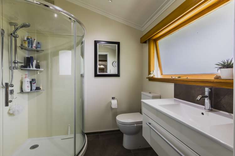 20 Neeve Road Taradale_17