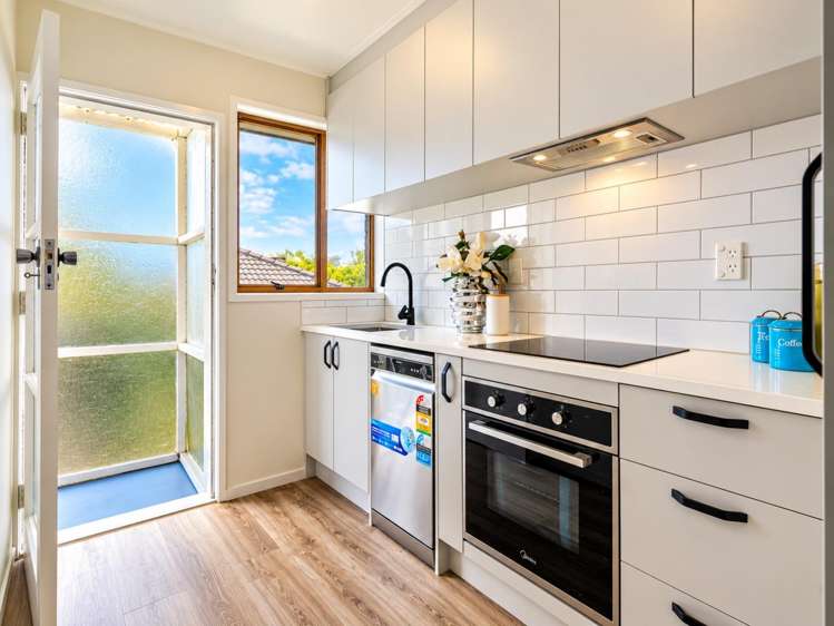 2/67A Roberton Road Avondale_5