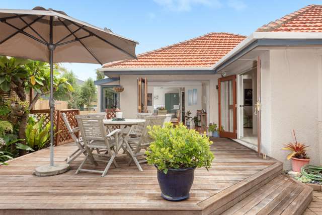 99a Oceanview Road Mount Maunganui_1