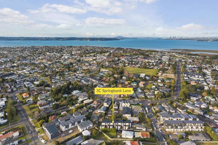 3C Springbank Lane Te Atatu Peninsula_31