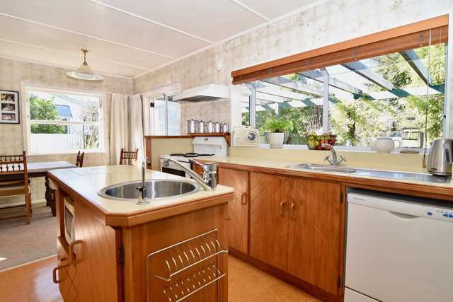 15 Clifton Avenue Carterton_4