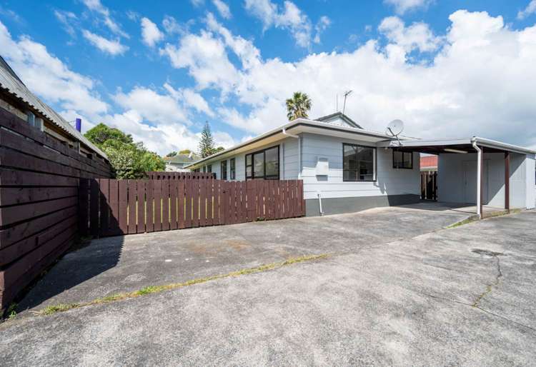 2/4a Browns Road Manurewa_12