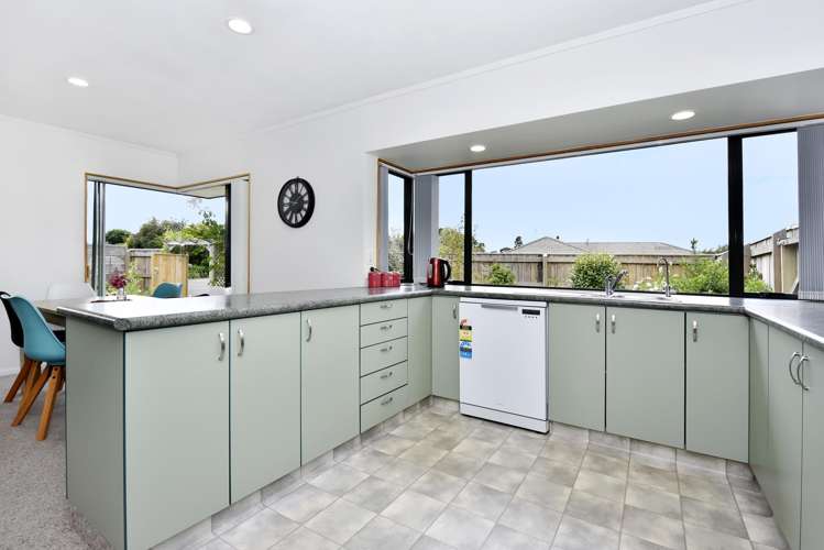 21 Malthouse Crescent Brightwater_5