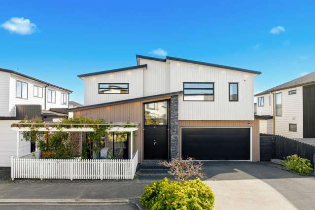 Coastal Living with Space, Style & Sophistication